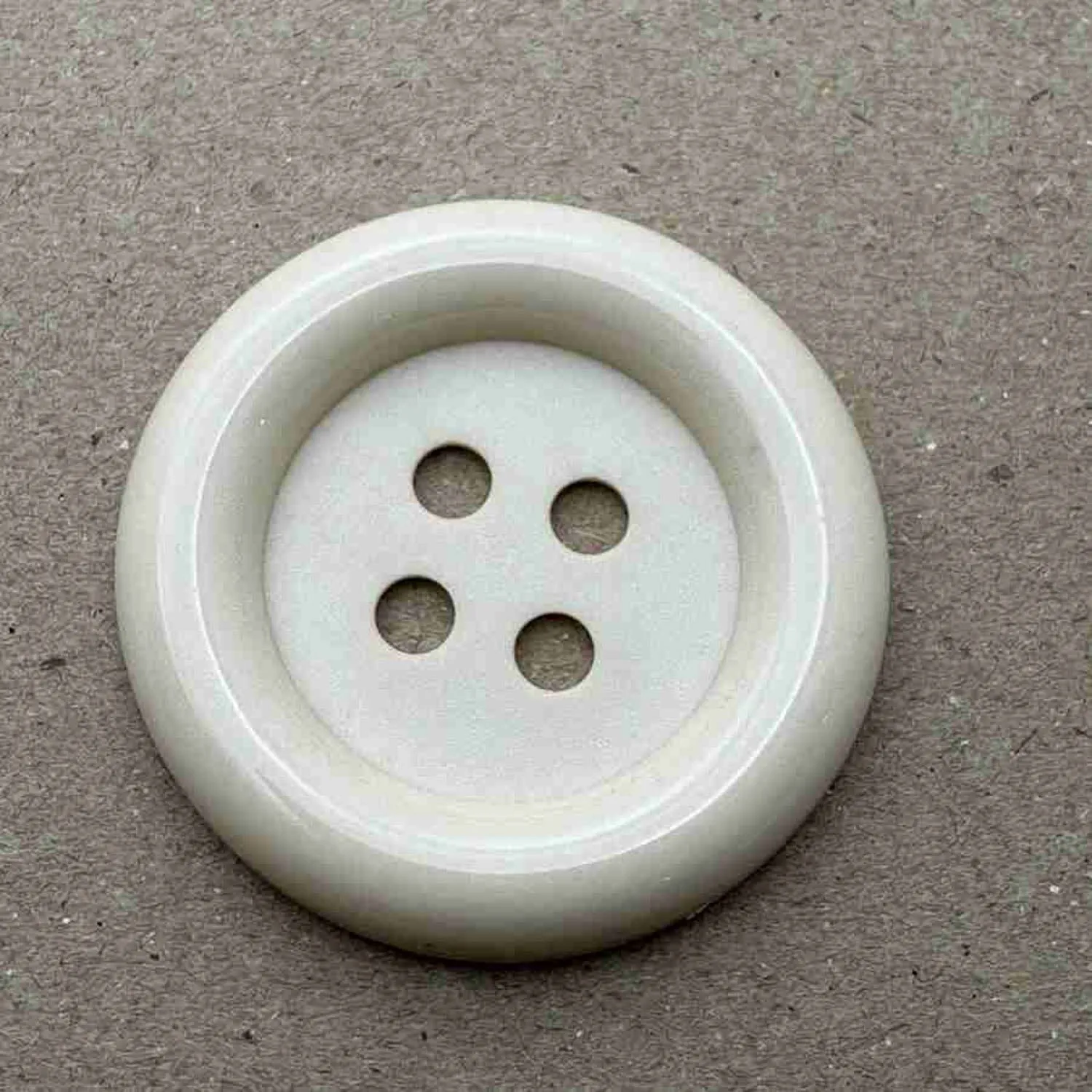 4 Hole Shiny Raised Outer Edge Button 34mm