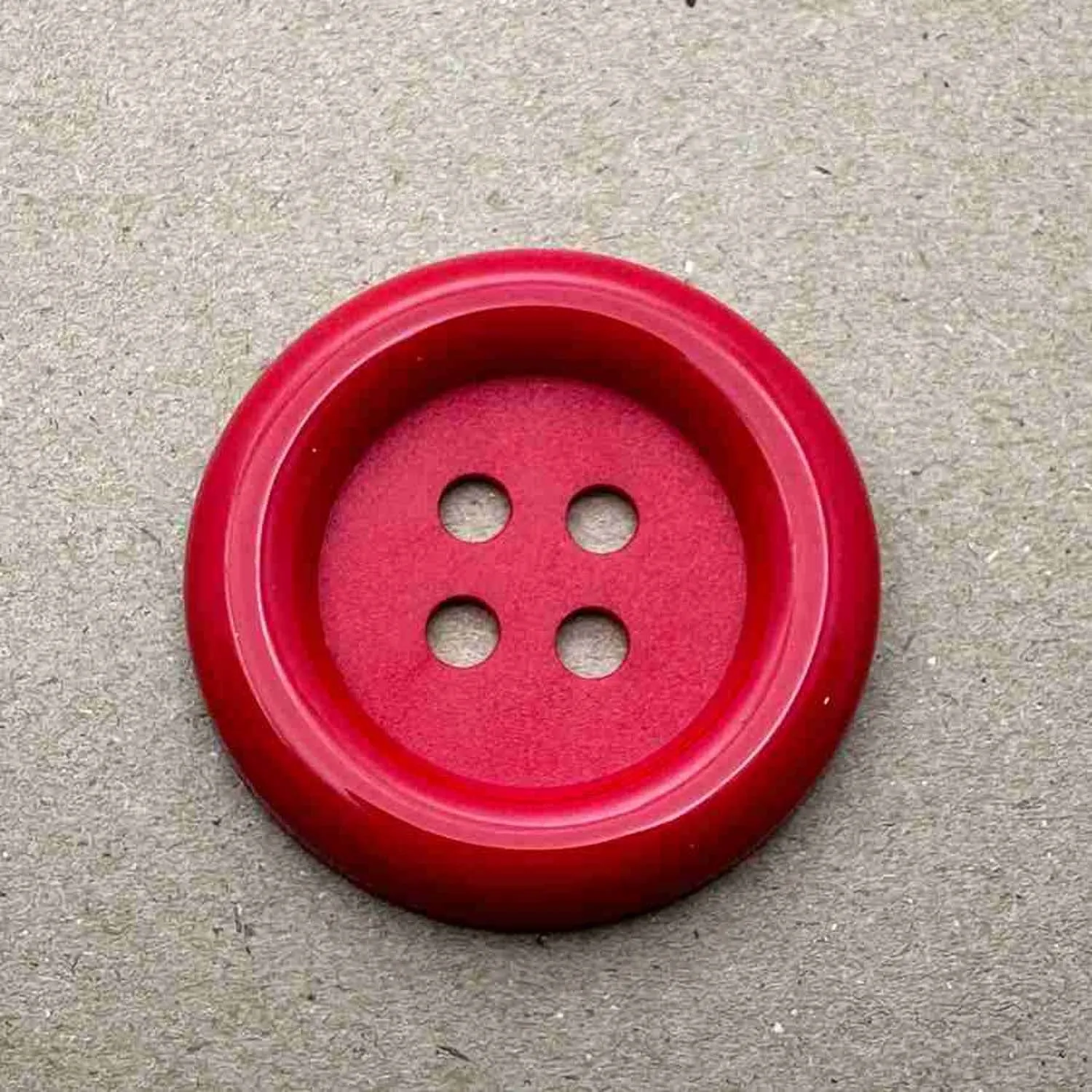 4 Hole Shiny Raised Outer Edge Button 34mm