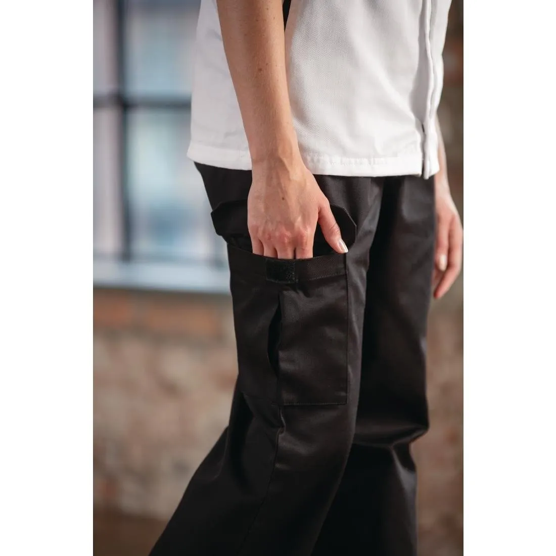 BB700-S Whites Cargo Pants S