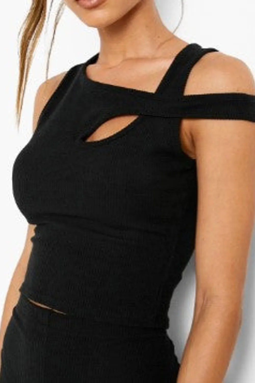 Black Crinkle Keyhole Asymmetric Top