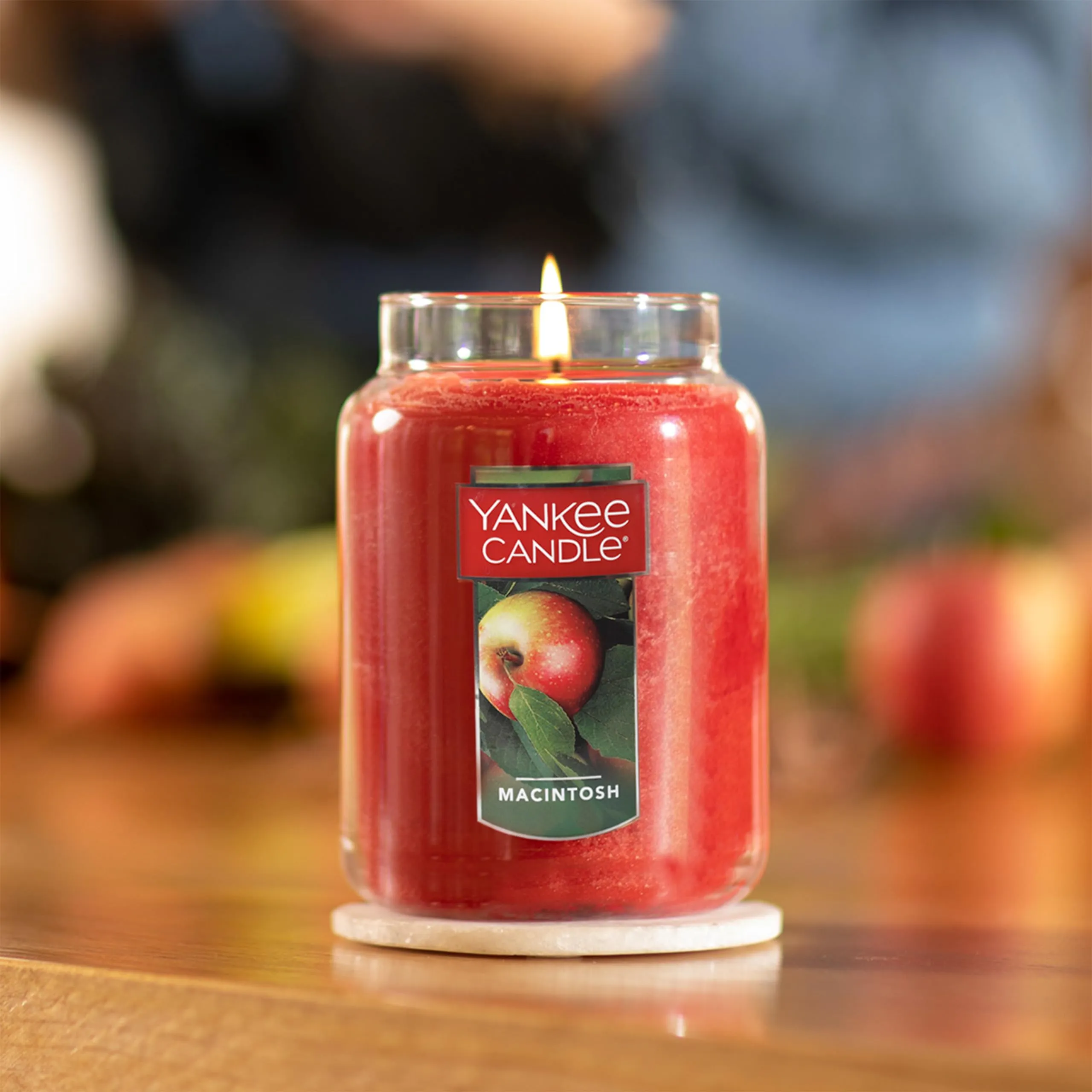 Yankee Candle Autumn Wreath Scented, Classic 22oz Large Jar Single Wick Aromatherapy Candle