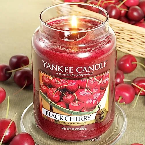 Yankee Candle Autumn Wreath Scented, Classic 22oz Large Jar Single Wick Aromatherapy Candle